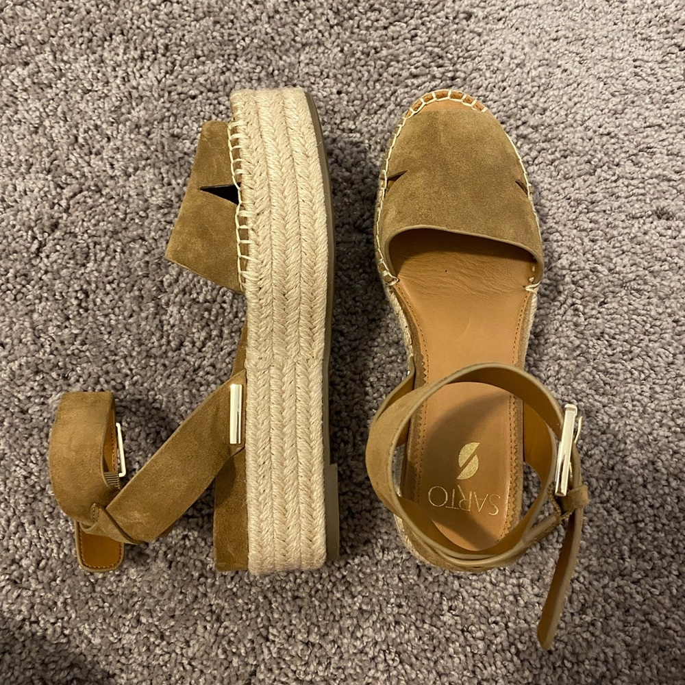 *WORN ONCE* SARTO TAN SUEDE ESPADRILLE FLATFORMS